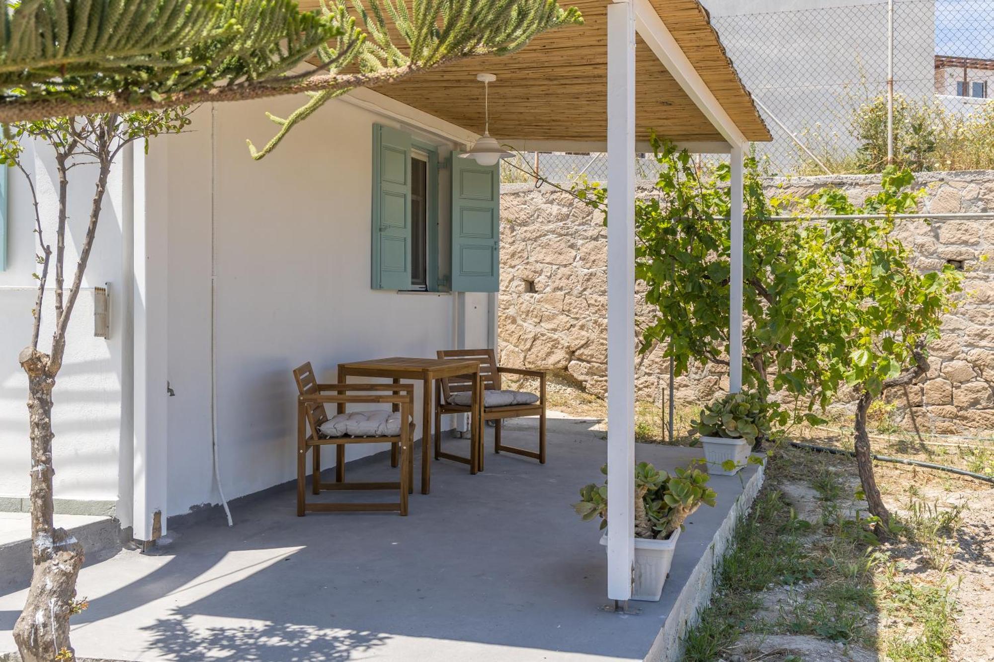 Lina And Babis' Home Adamantas  Rum bild