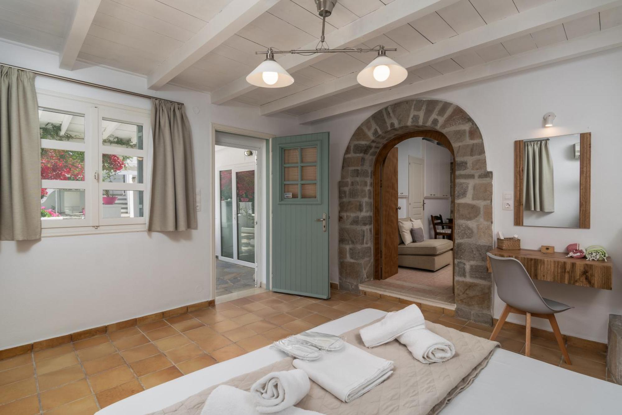 Lina And Babis' Home Adamantas  Rum bild